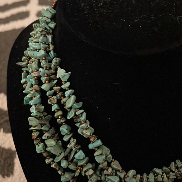 Turquoise bead necklace - Picture 7 of 8